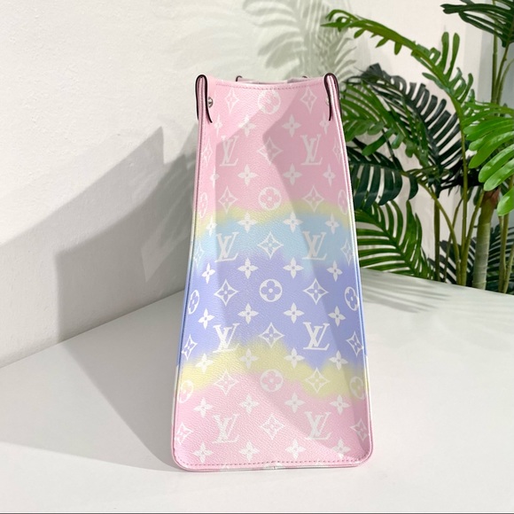 NWT Authentic Louis Vuitton Pastel Escale OnTheGo Tote GM w box - Picture 6 of 17